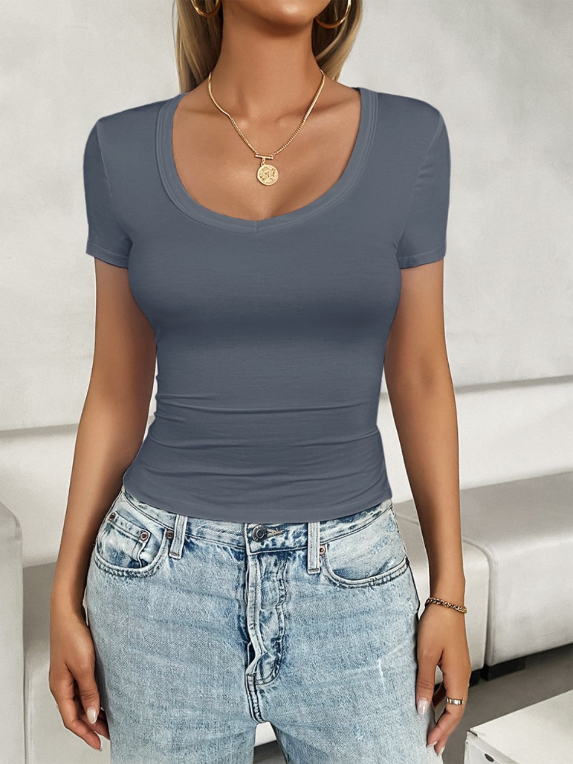 Scoop Neck Short Sleeve T-Shirt DJPT