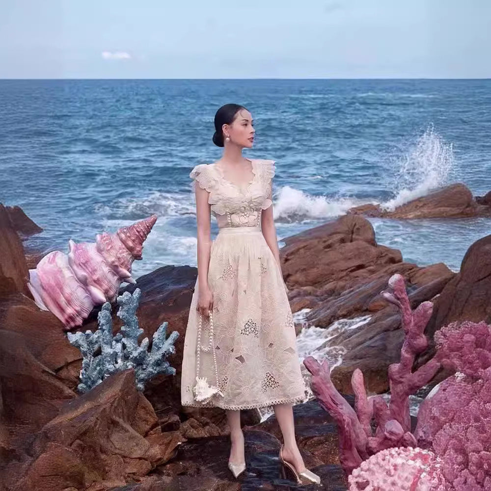 2025 Summer Flower Slender V-Neck Embroidered Slender Dress