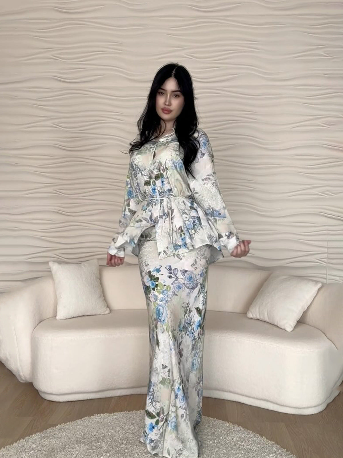 2025 New Goddess Fan Fashion Temperament Famous Silk Comfortable Set