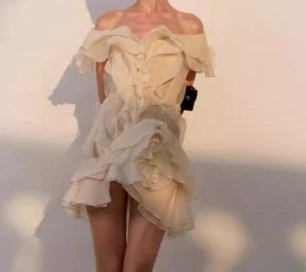 Holiday Wind Shoulder Short Dress 2025 New V Collar Shoulder Lotus Side Flower Dress Female High Sense