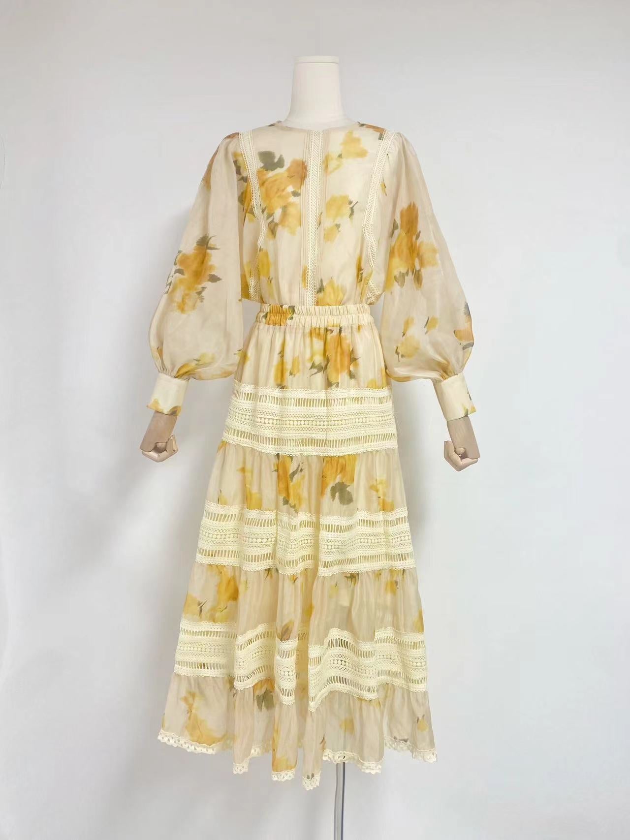 Niche 2024 Spring New Round-Neck Lantern Sleeve Top With Rubber Ribs Waist Dress Printed Fashion Set