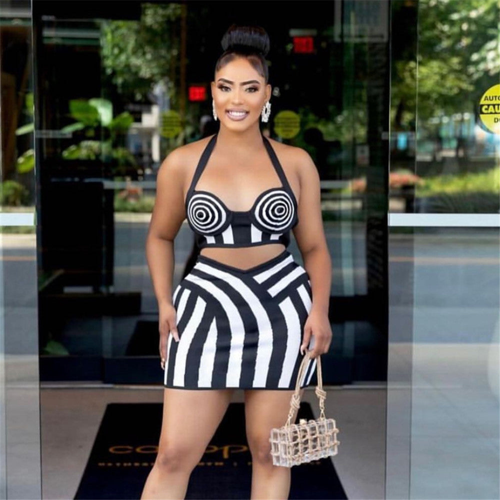 Fashion Black And White Striped Set Sexy Hanging Neck On The Back Of The Short Skirt Bandage Two Sets Of Women