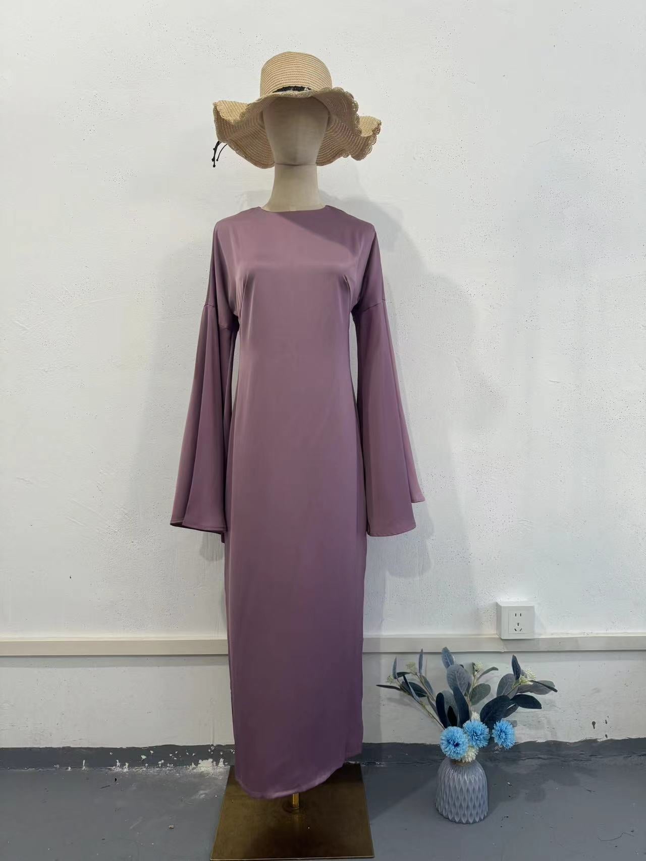 2024 New Waist-Skinny Trumpet Sleeve Solid Color Temperament Dress Woman