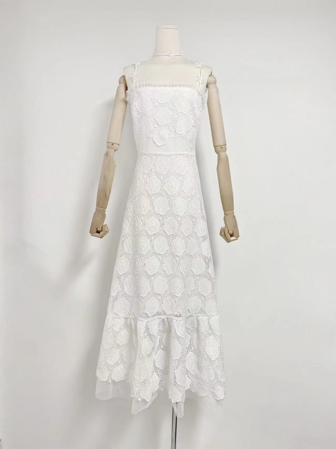 Niche 2024 Summer New Hanging Neck Design Hand Nail Flower Thoracic Hollow Long Dress Woman