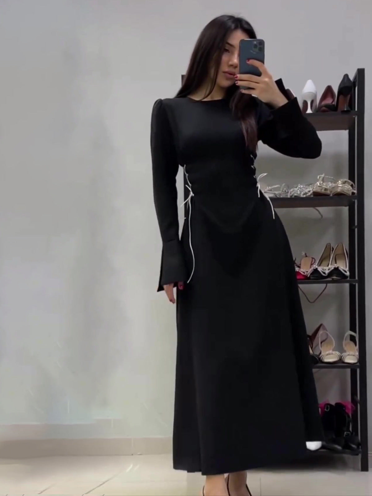 2025 Autumn New Horn Sleeve Strap Design Long Sleeves To Close The Waist Collar Dress Woman