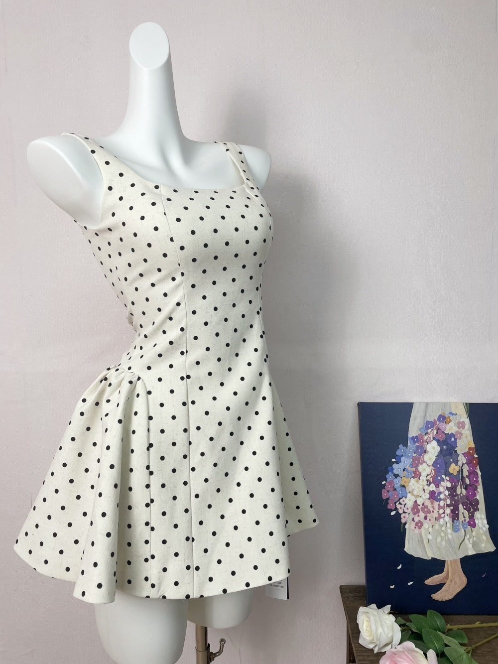 Shuxin Jennie With The Same High-End French Sweet Dot Dress Woman Thin Folded Folded Folded Tying Dress
