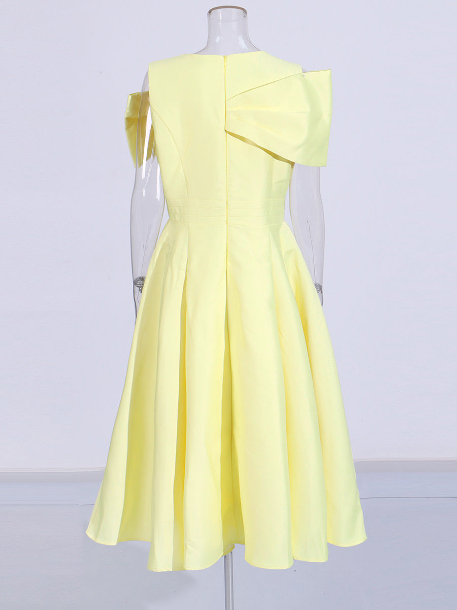 High-End Sense Court Style Retro 2025 Summer New Medium-Long V-Neck Short Sleeves To Close Waist Solid Color Dress Woman