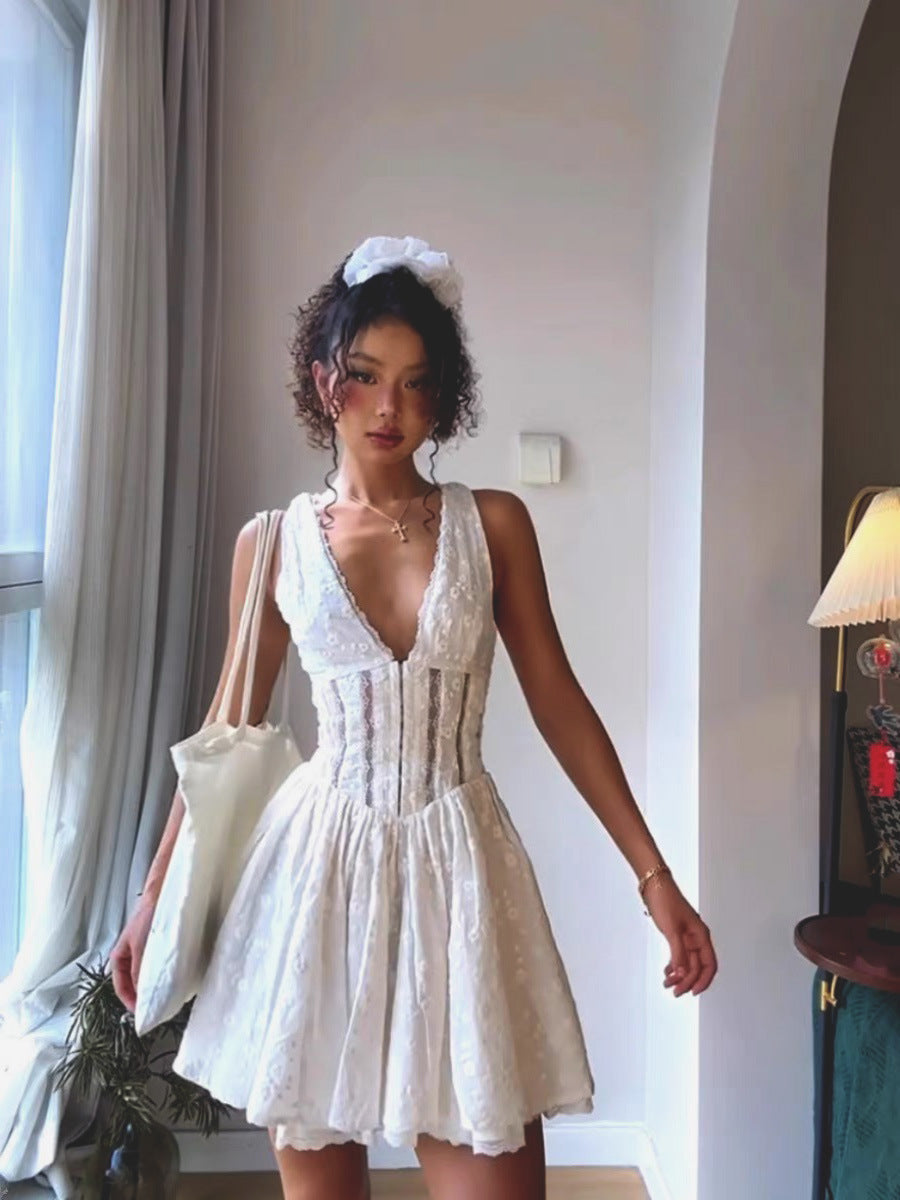 Design Embroidery Waist Temperament Thin Dress 2024 Summer Pure Sexy Hollow High Waist Fluffy Skirt