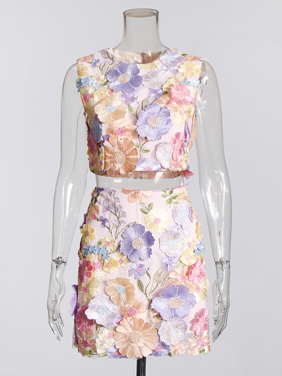 Retro Holiday Style 2025 Summer New Sleeveless Embroidery Top High-Waisted Hip Skirt Suit Woman