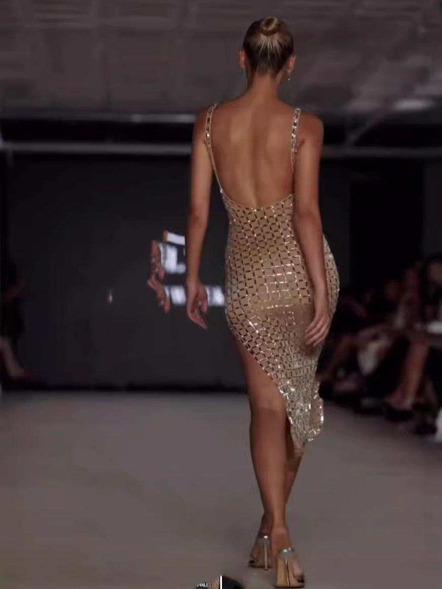 24 Years Autumn And Winter Sexy Geic V-Neck Irregularly De-Positioning Cut Hot Diamond Skirt