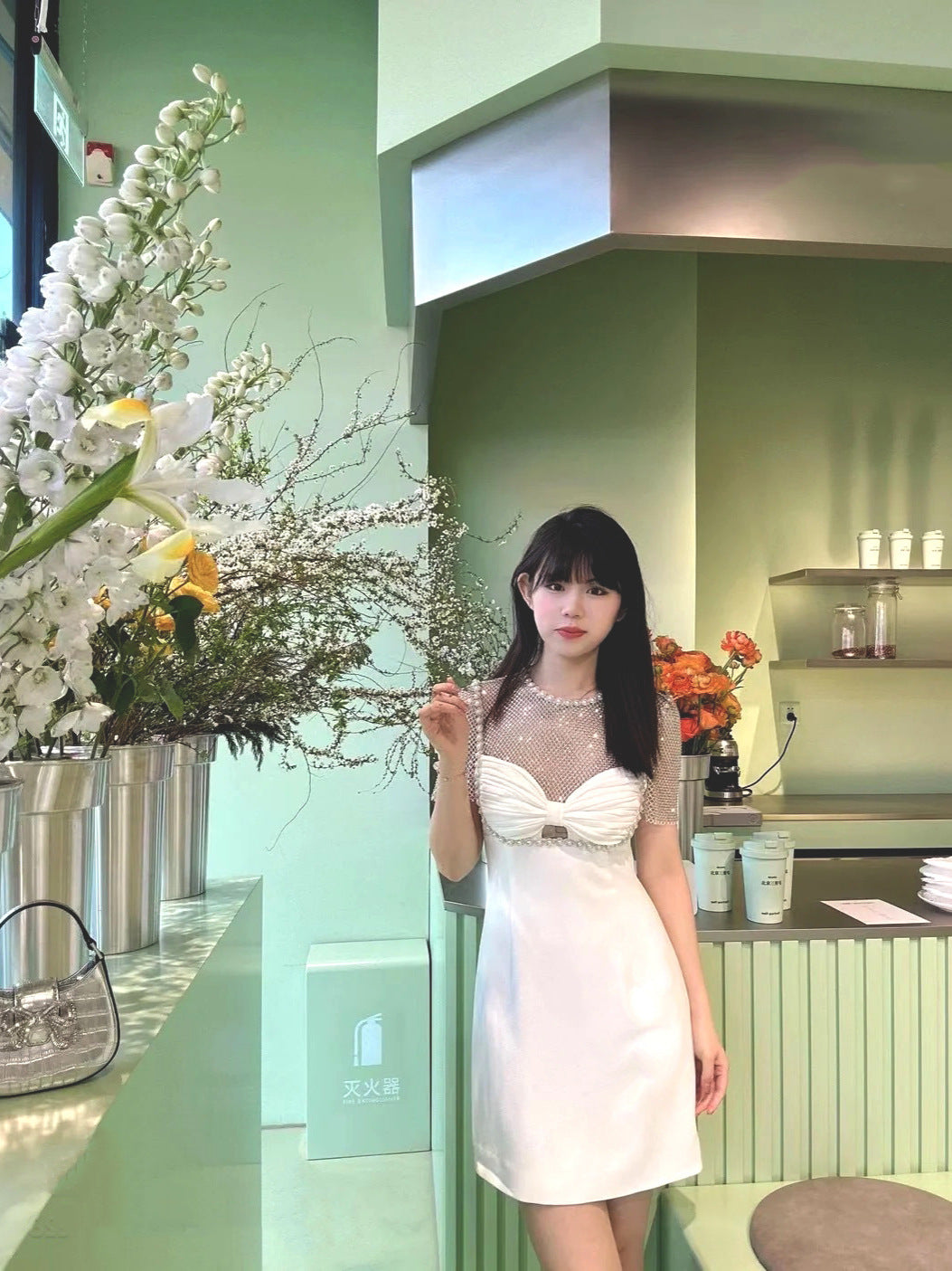 Luxury Niche Nail Bead Dress 2024 Spring And Summer Neckpeel Bow High-Level Feeling Beautiful Female Pure White Short Dress Woman