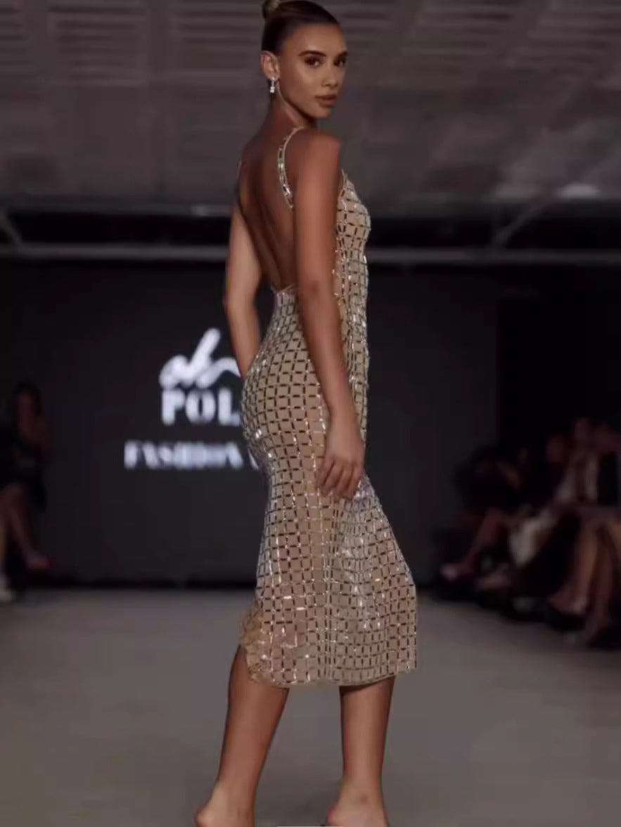 24 Years Autumn And Winter Sexy Geic V-Neck Irregularly De-Positioning Cut Hot Diamond Skirt