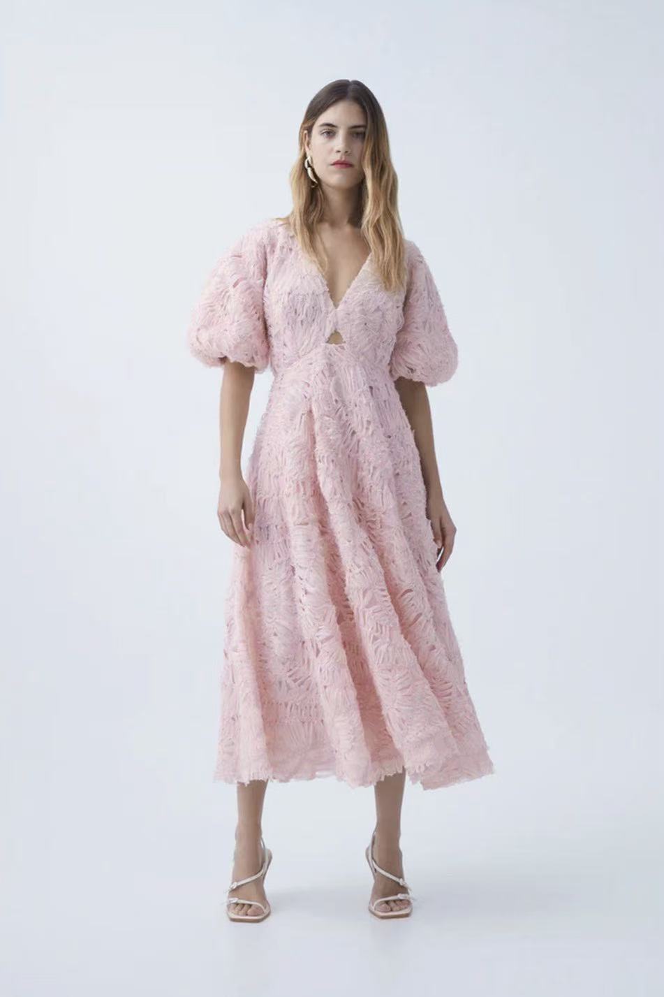 2025 Spring New V-Neck Bubble Sleeve Hollow Solid Color Dress Dress Woman