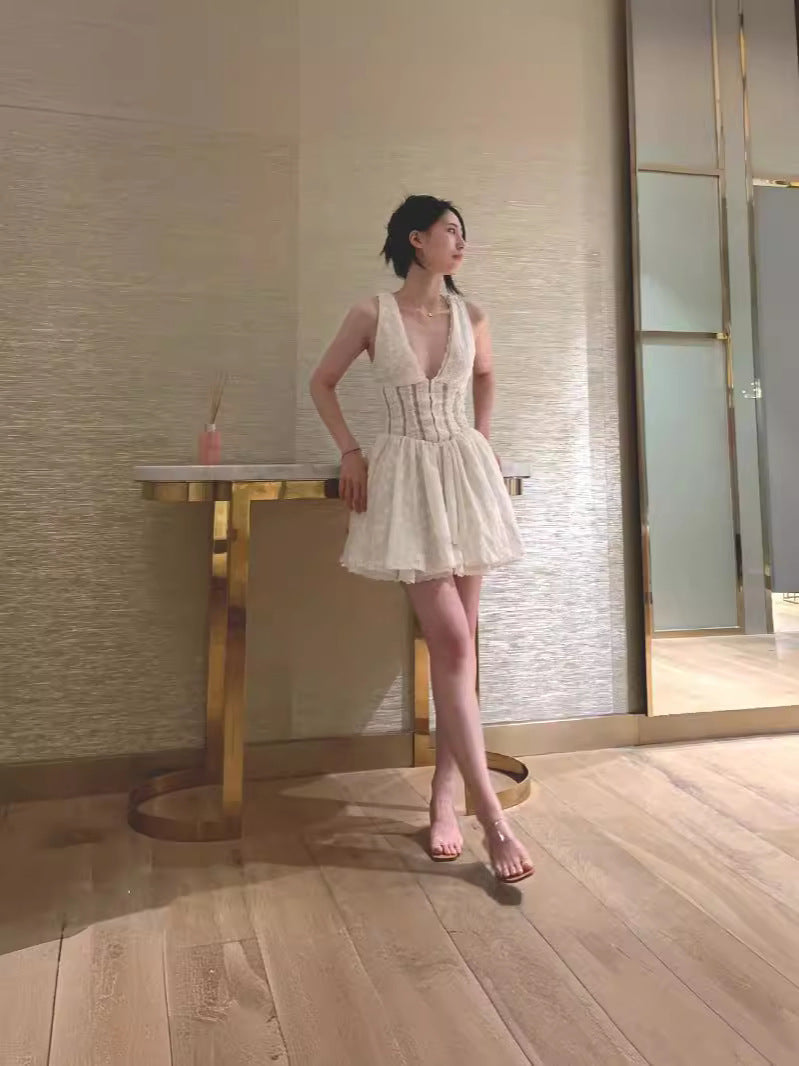 Design Embroidery Waist Temperament Thin Dress 2024 Summer Pure Sexy Hollow High Waist Fluffy Skirt