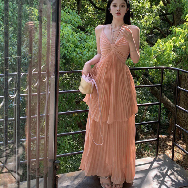 And Sexy Hanging Neck Sling Dress Summer Temperament High-End Seaside Holiday Dress Waist 100 Folded Skirt