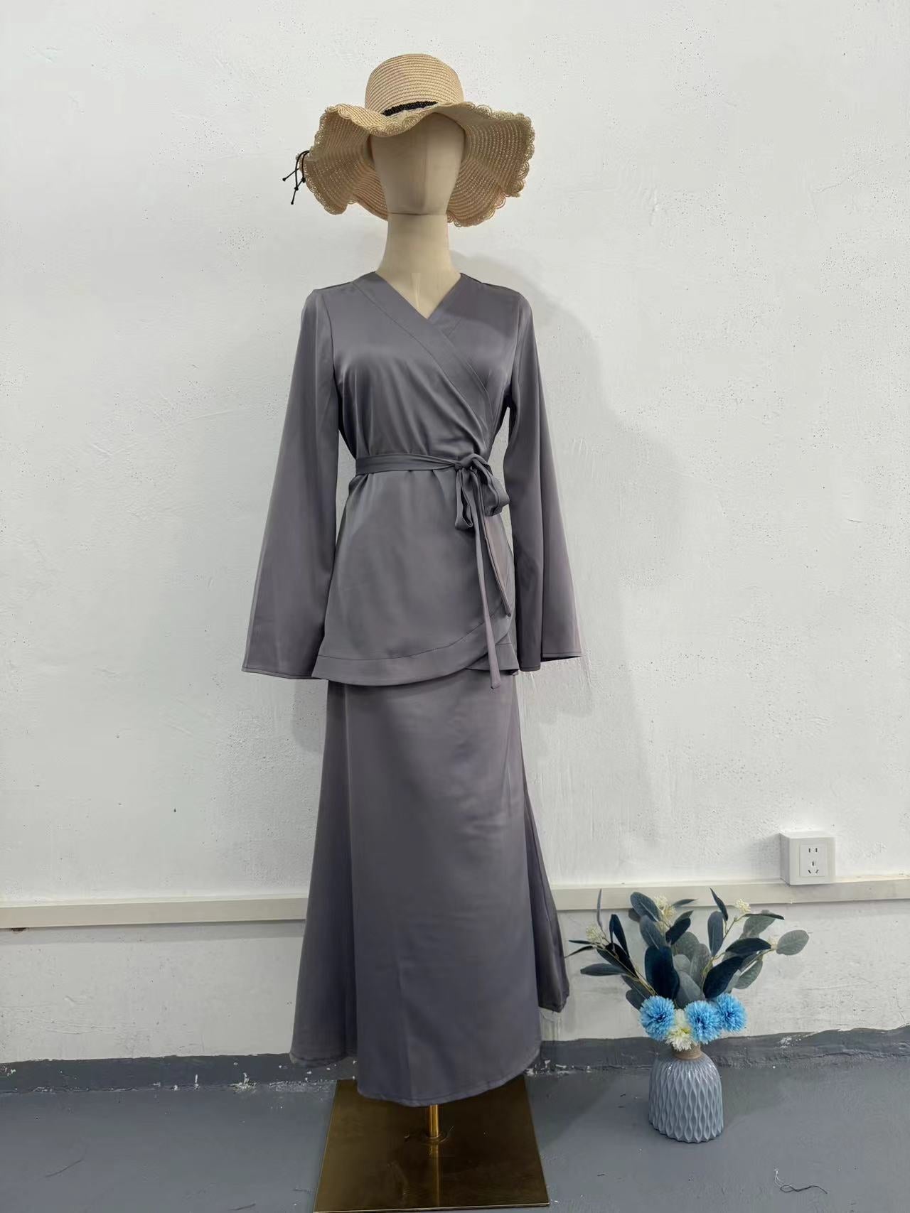 2024 New Set Of Vertiny To Receive Waist Design Long Dress Suit Woman