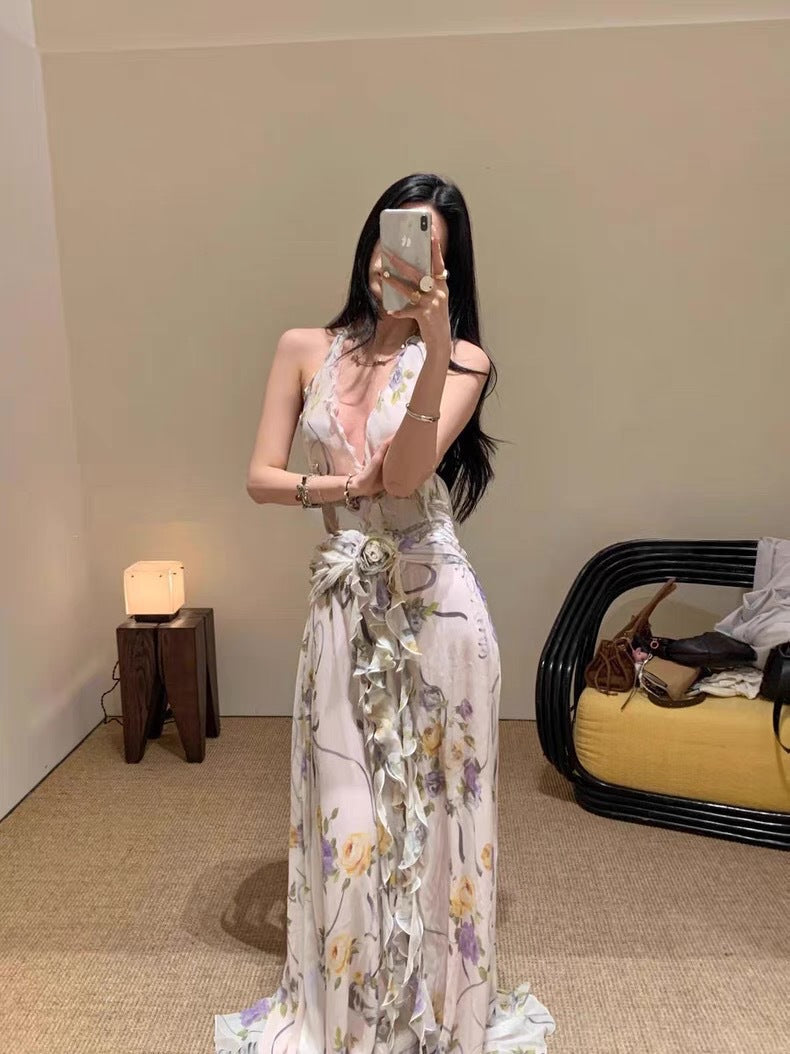 Niche Elegant Temperament Hanging Neck-Loaked Dress Woman 2025V Collar Folded Three-Dimensional Flower Dress