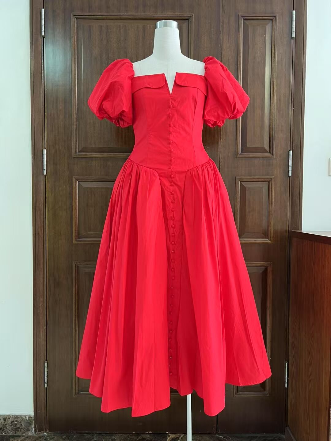 Red Dress 2025 Summer Banquet Sexy Out-Shoulder Bubble Sleeve Short-Sleeved Waist Dress Dress