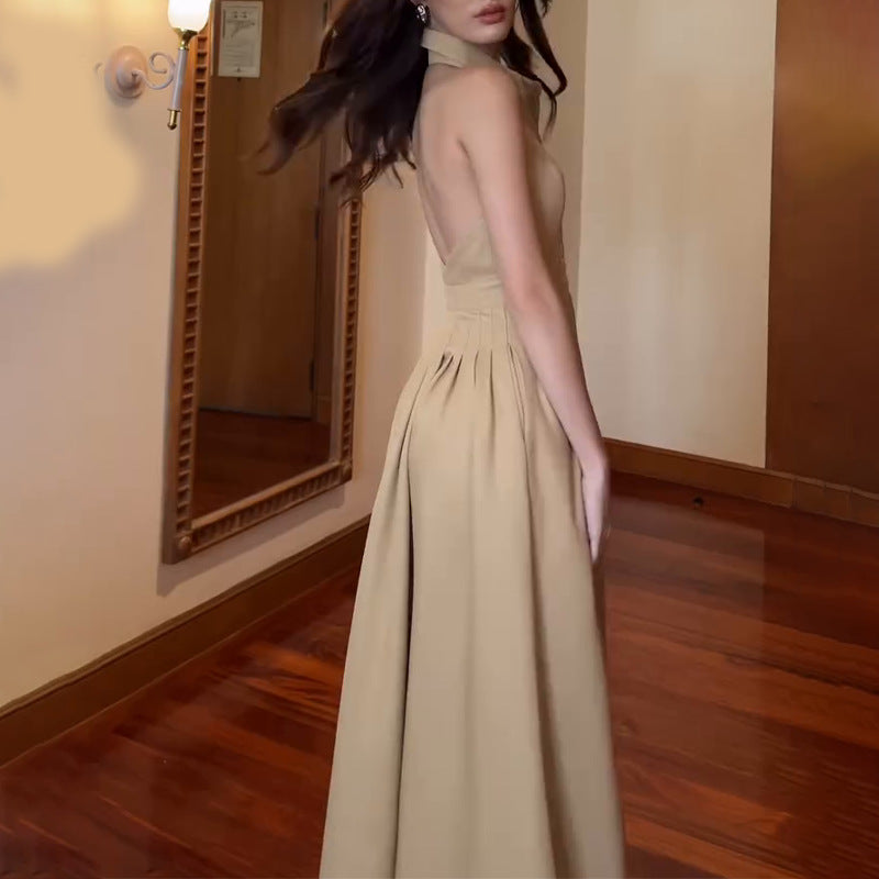 Fashion Temperament In The Fall Of 2024, The Back Of The Solid Color Dress