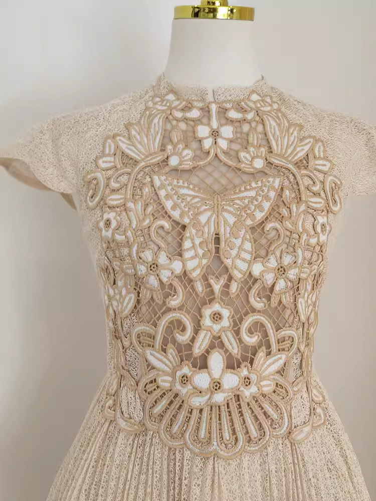 A line High Neckline Lace Vacation Dress Tulle Women Dresses SD137