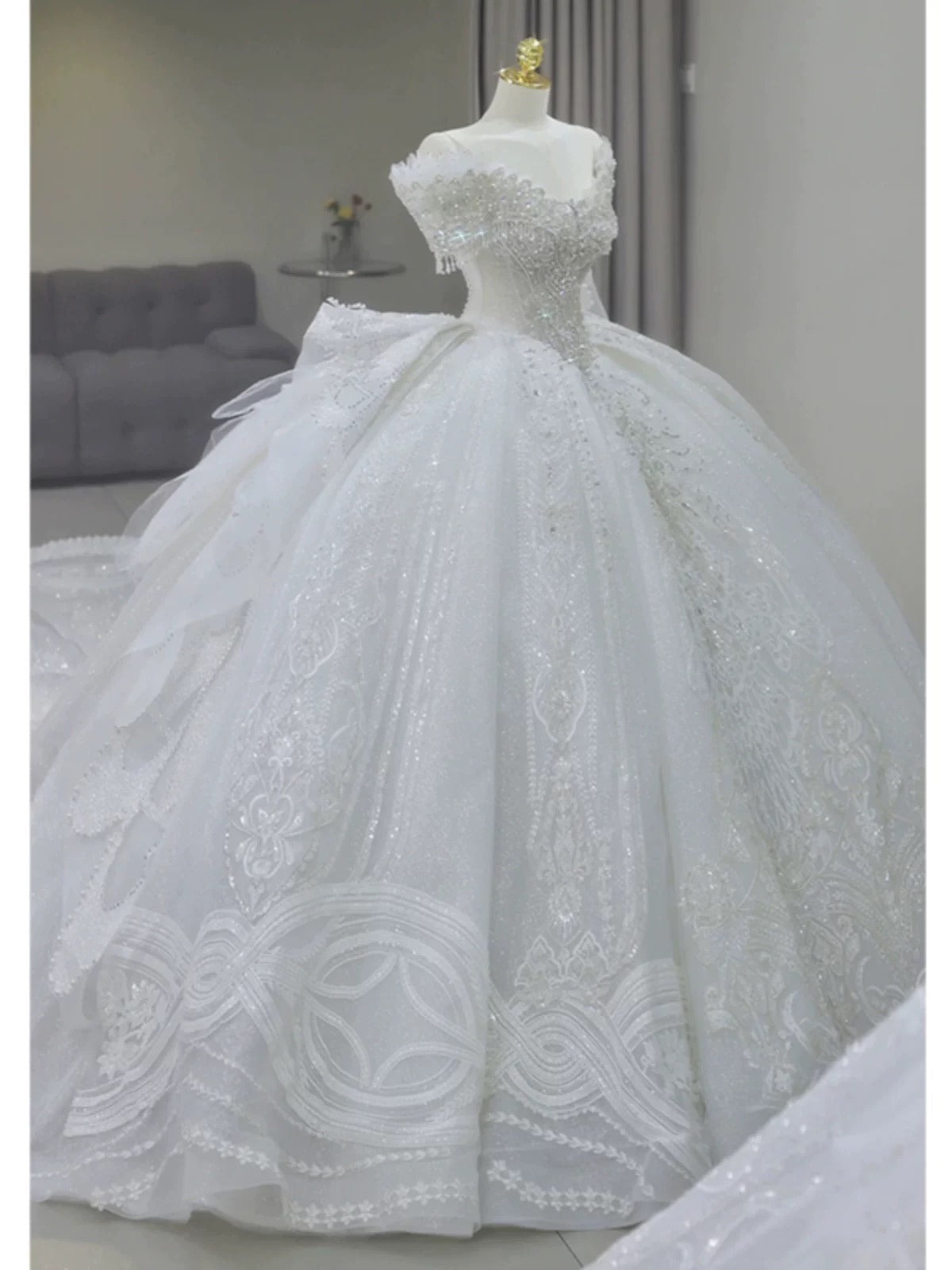 Ball Gown Off The Shoulder Short Sleeves Sequin White Wedding Dresses Brides Dress SD1954 HZ0628