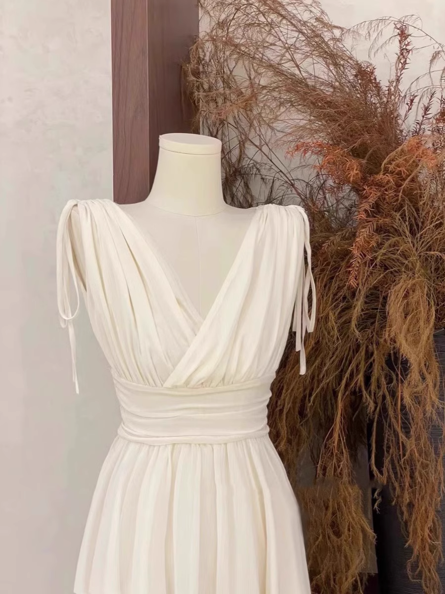 A Line V Neckline Ruffled White Women's Short Holiday Dresses Birthday Dress SD200