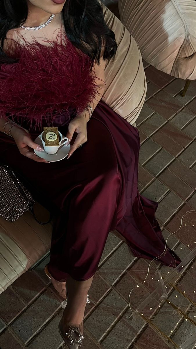 Sheath Strapless Burgundy Long Prom Dresses With Feathers Party Dress SD2260