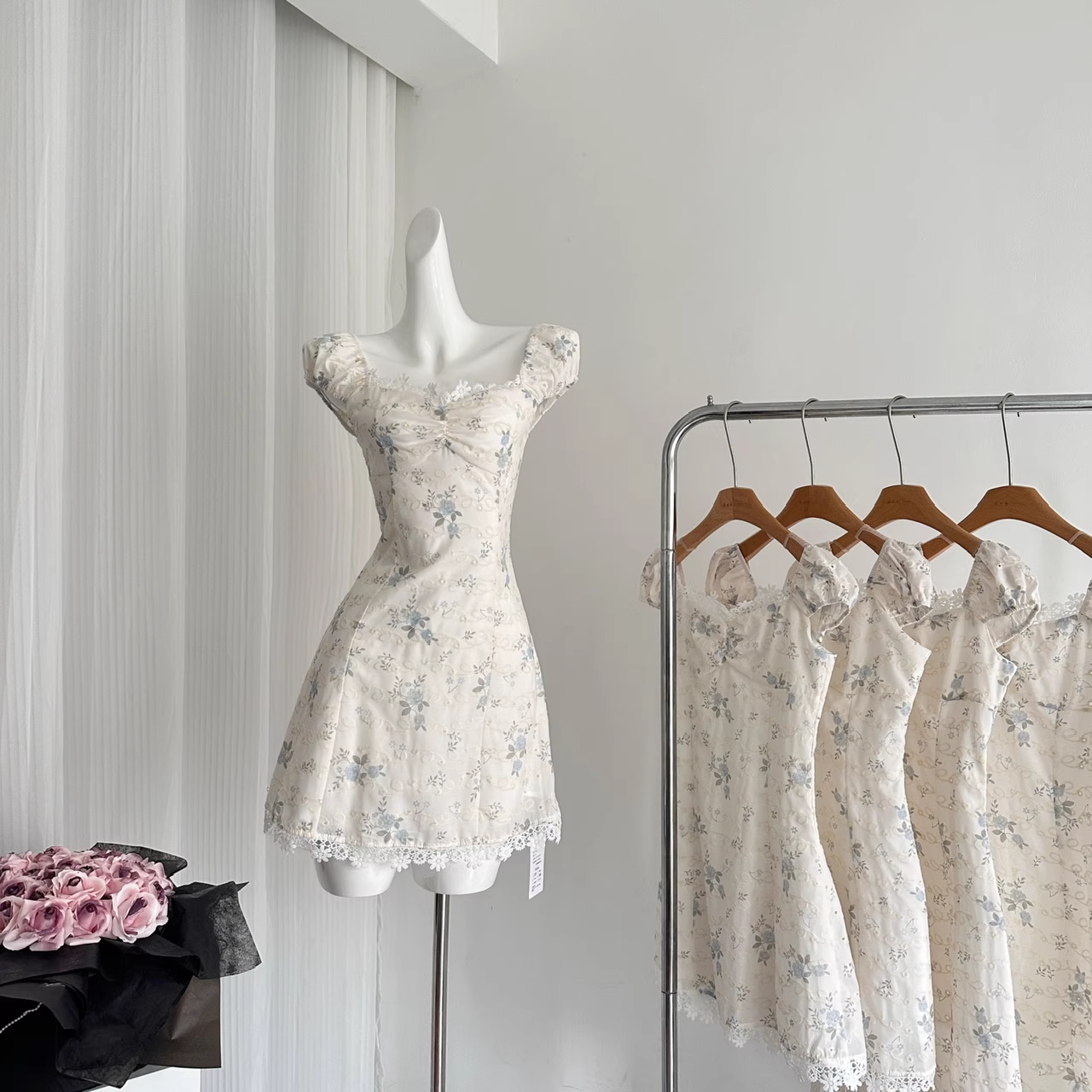 A line Sweetheart Cap Sleeves Blue Floral Dress Short Holiday Dresses SD281