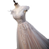 Dress Woman 2025 New Temperament Color Yarn High-End Word Shoulder Tail Host Dreamson Vocal Art Exam