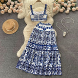 And White Porcelain Printing Set Of Women In Summer Pure Desire To Bare Belt Slings Small Vest + High Waist Mid-Dress Skirt DJPT