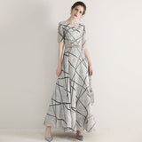 Dress 2025 New White Fashion Long Slim Slim Elegant Banquet Host Fashion Dress
