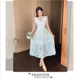 2025 Summer Flower Slender V-Neck Embroidered Slender Dress