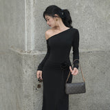 Autumn 2025 New Bag Ass Dress Famous Style Temperament Sex-Slanted Shoulder Long-Sleeved Dress Woman DJPT