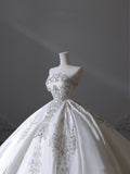 Ball Gown Strapless Sleeveless Pleats White Satin Wedding Dress Bridal Dresses SD1667
