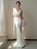 Mermaid V Neckline Lace Pleats White Satin Ruffles Wedding Dresses SD2092