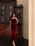 Sheath Square Neckline Burgundy Velvet Date Night Dress Prom Dresses Birthday Outfits SD761